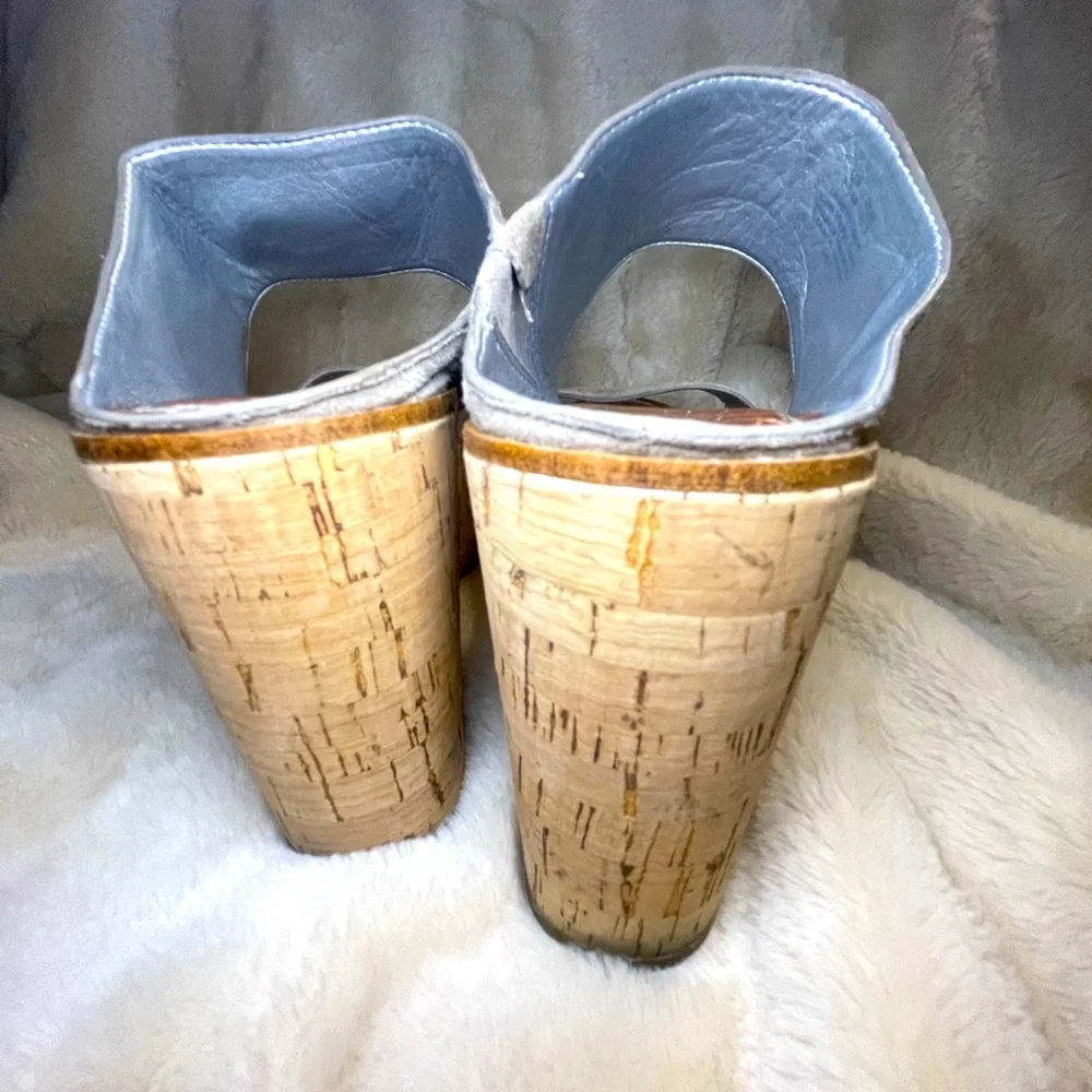Wedge Sandals Gray Suede Cork Wedge Open Toe Size 7 - Picture 6 of 6
